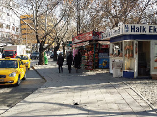 托那鲁西鲁米大街