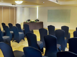 巴厘岛库塔阿斯顿酒店