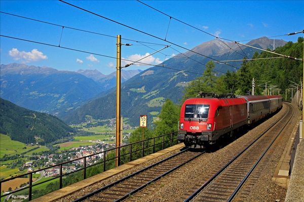 奥地利火车通票简介_奥地利怎么坐车_奥地利交通简介