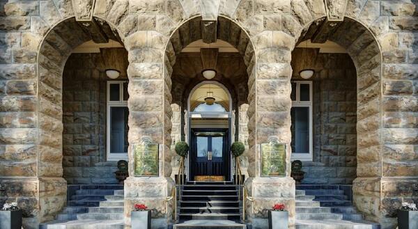 基督城传统酒店