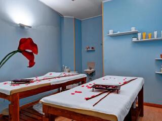 陌生人温泉酒店