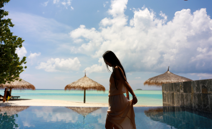 拍照:去之前做好准备,美丽的衣服裙子多带点,我自己是多拿了一个小