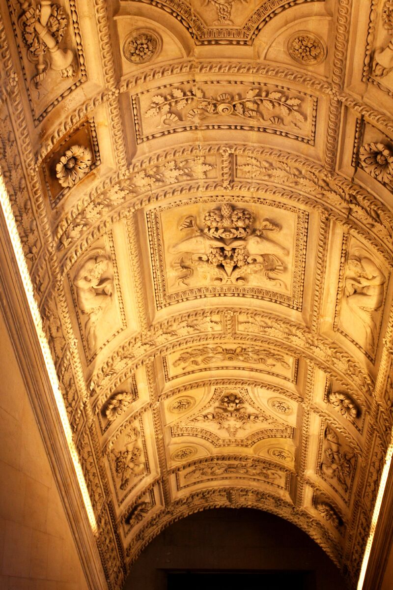 卢浮宫的历史和艺术魅力二