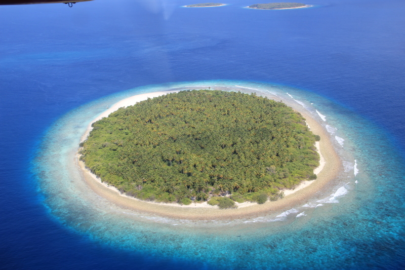 空中看到的一个无人岛