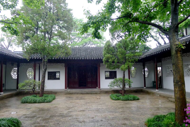 明道堂照片显示的是有关"清香馆"的简介说明清香馆御碑亭,居然是康熙