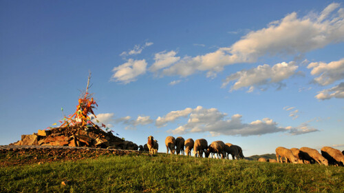  赤峰-玉龙沙湖-贡格尔草原-阿斯哈图石林双卧4日游>北京往返