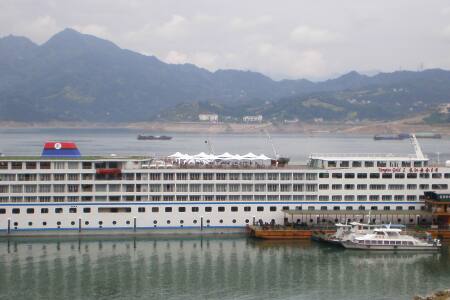 [春节] 长江三峡-黄金系列游轮4日游>独立阳台,0购物