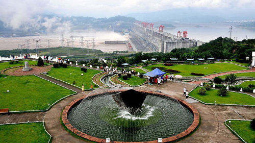 三峡大坝全景图