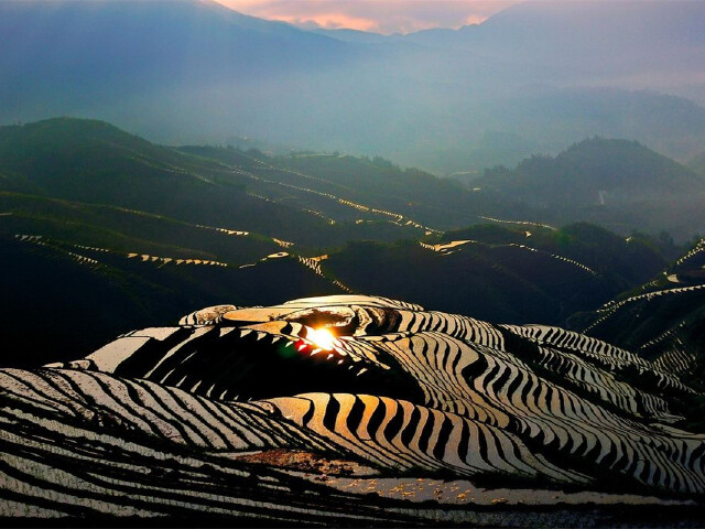  漓江-阳朔-龙脊梯田双飞5日游>臻桂系列,1晚夜宿龙脊吊脚楼,入住